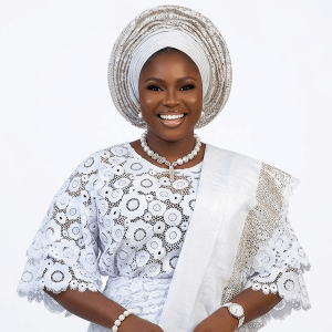 White Iro and Fitted Buba , White Lace Wrapper and Blouse , African Women Clothing