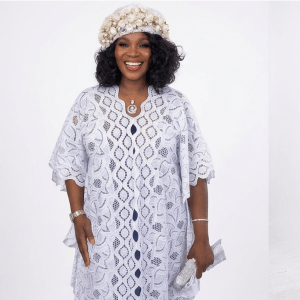 White African lace caftan | Elegant boubou dress with headscarf